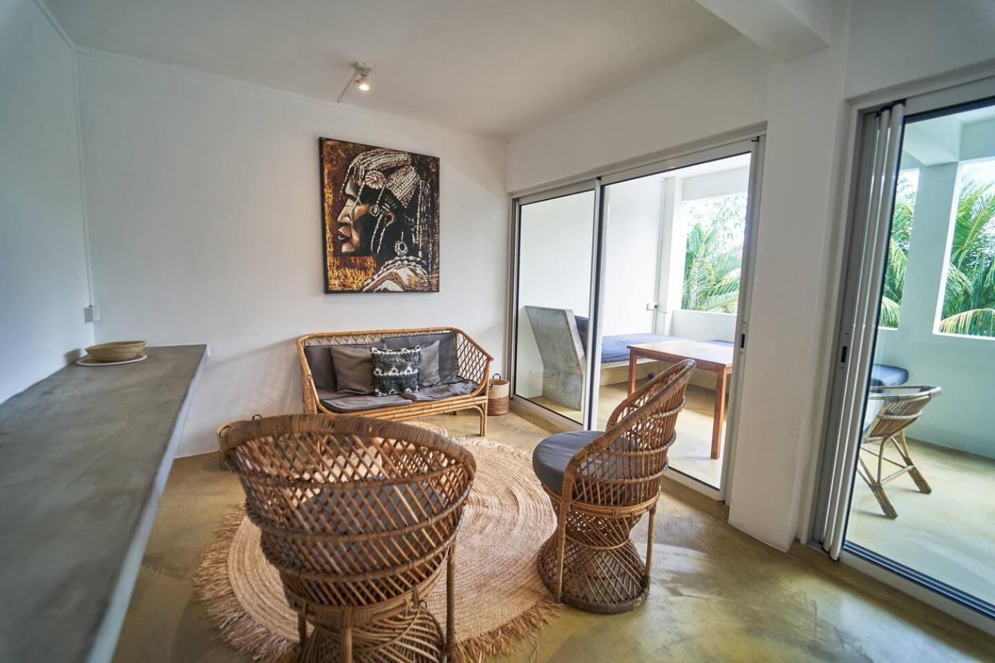 Loukaz -Entire Rental Units W Panoramic Rooftop Coteau Raffin Dış mekan fotoğraf