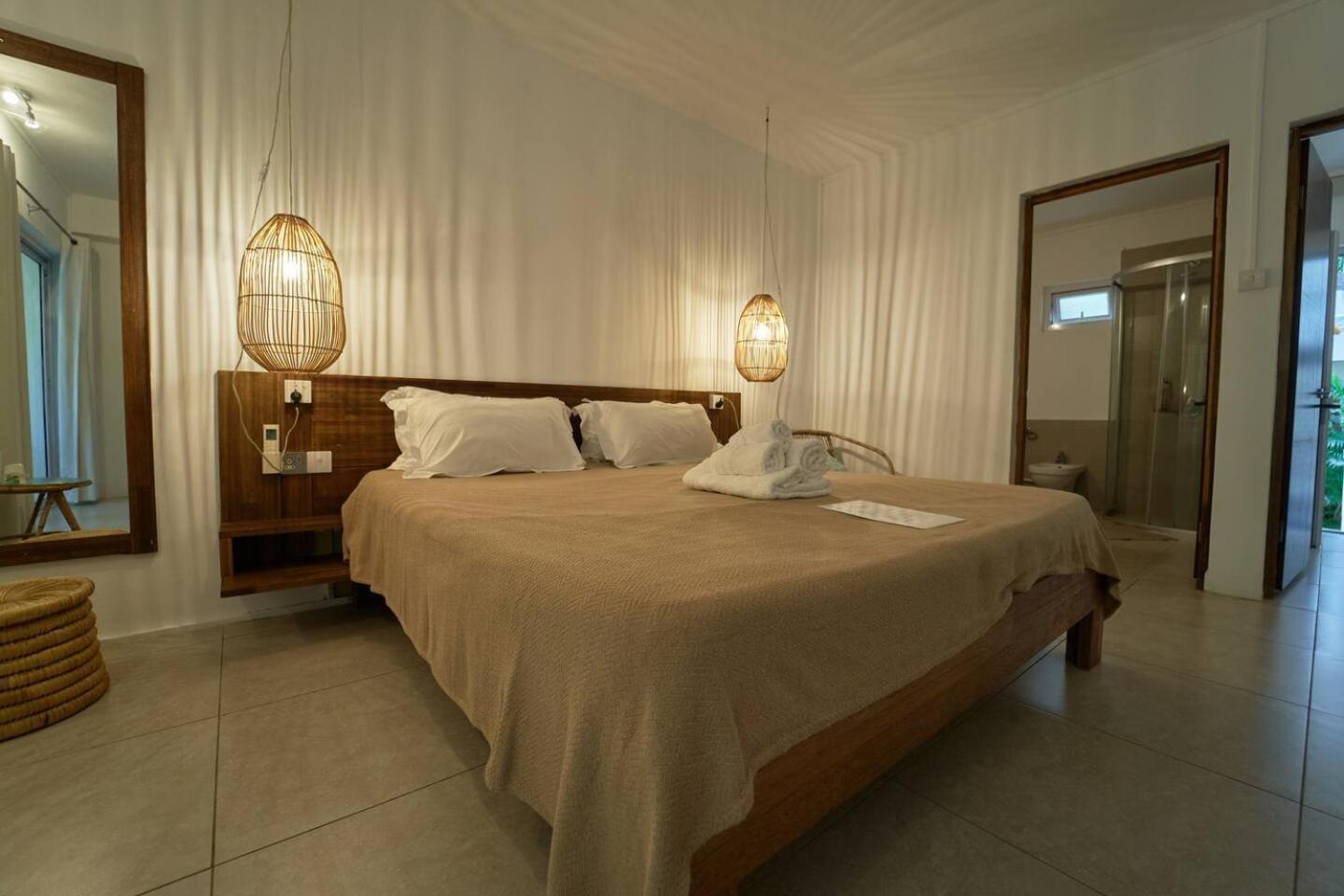 Loukaz -Entire Rental Units W Panoramic Rooftop Coteau Raffin Dış mekan fotoğraf
